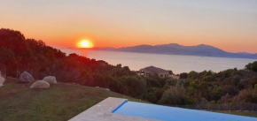 CORSE HOLISTIKA - Rez-de-jardin avec vue mer exceptionnelle et piscine magnifique